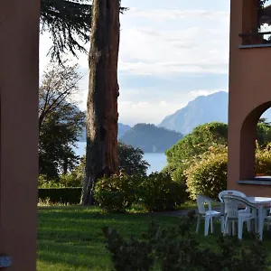 Landscapesilvia Pt Terra , Menaggio Italia