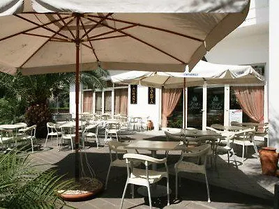 King'S House Hotel Resort ماسكالي 4*,